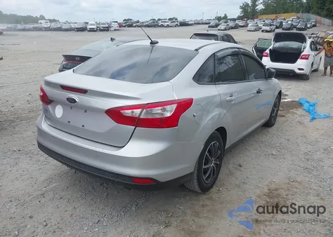 2012 Ford Focus S из США, поврежденный, VIN 1FAHP3E25CL187867